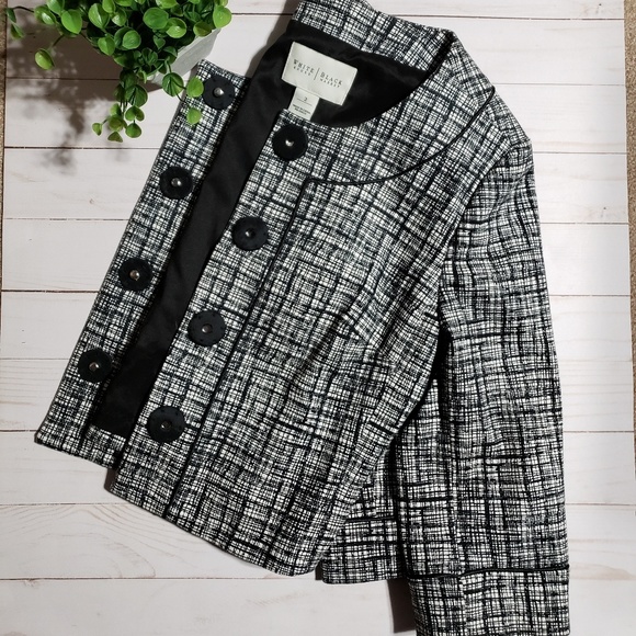 White House Black Market Jackets & Blazers - {WHBM} Black/White Cropped Blazer